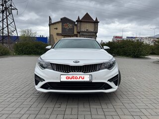 2019 Kia Optima IV Рестайлинг, белый, 2300000 рублей, вид 3