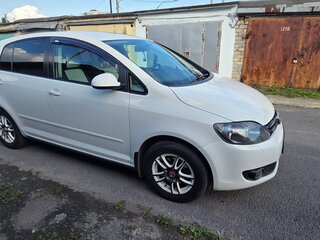 2011 Volkswagen Golf Plus II, белый, 790000 рублей, вид 3