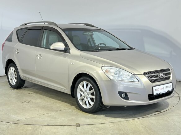 2009 Kia Ceed I, бежевый, 670000 рублей - вид 3