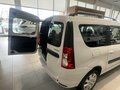 2026 Lada (ВАЗ) Largus I Рестайлинг, белый - вид 8