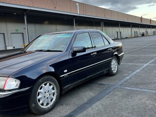 1998 Mercedes-Benz C-Класс 200 I (W202) Рестайлинг, синий, 380000 рублей, вид 2