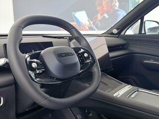 2026 Omoda C7, серый, 3099000 рублей, вид 4