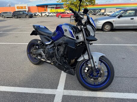 2021 Yamaha MT-09 (FZ-09), синий, 1000000 рублей, вид 5