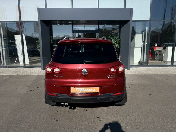 2011 Volkswagen Tiguan I, красный, 1070000 рублей - вид 5