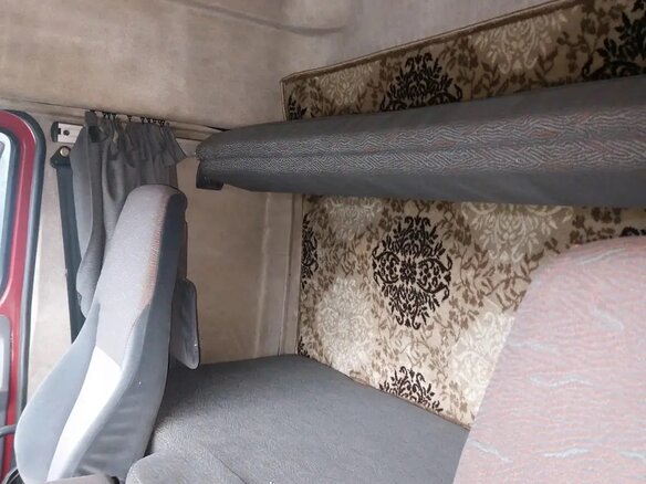 2005 Renault Premium, красный, 1900000 рублей - вид 5