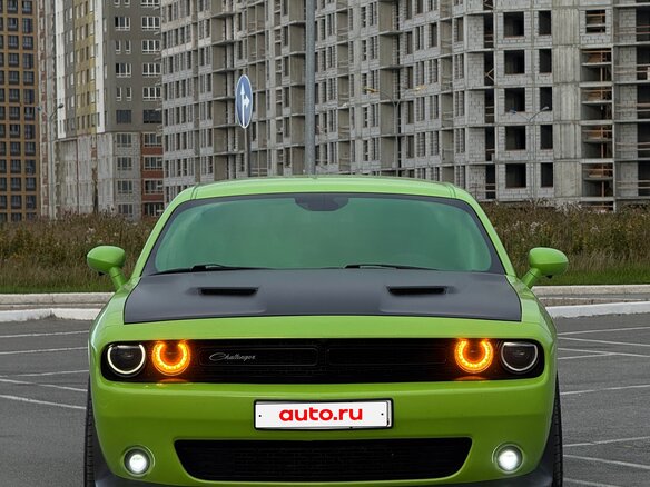 2019 Dodge Challenger III Рестайлинг 2, зелёный, 5000000 рублей - вид 8