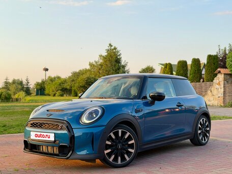 2022 Mini Hatch Cooper S III (F55/F56) Рестайлинг 2, синий, 3819000 рублей, вид 1