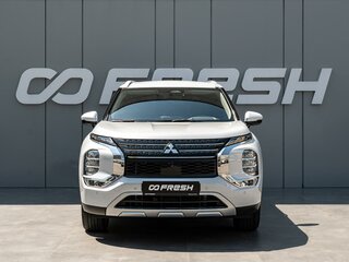2024 Mitsubishi Outlander IV, белый, 4900000 рублей, вид 3