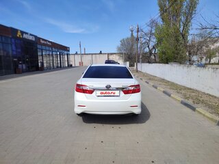 2014 Toyota Camry VII (XV50), белый, 1530000 рублей, вид 4
