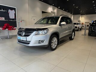 2010 Volkswagen Tiguan I, серебристый, 860000 рублей, вид 1