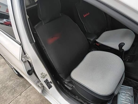 2020 Baojun 310 I, белый - вид 21