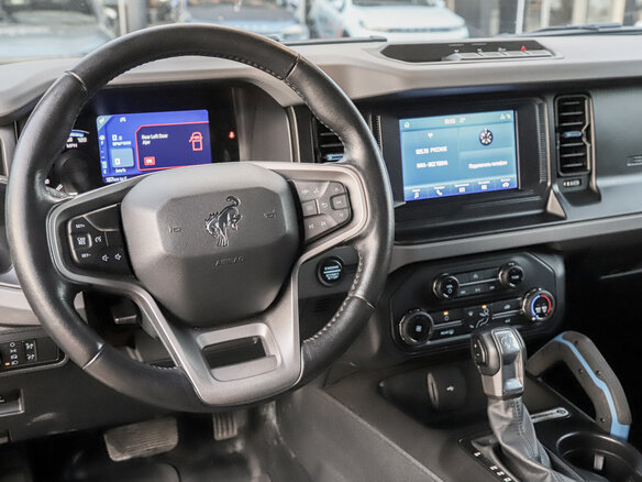 2021 Ford Bronco VI, жёлтый, 6847128 рублей - вид 12