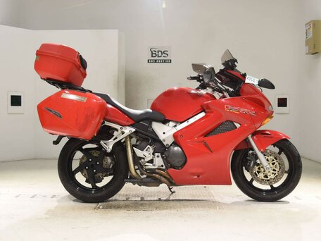 2002 Honda VFR 800, красный, 497000 рублей, вид 2