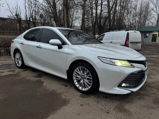 2020 Toyota Camry VIII (XV70), белый, 3170000 рублей, вид 1