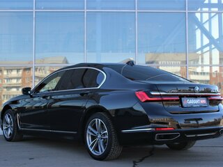 2019 BMW 7 серии Long 730Ld xDrive VI (G11/G12) Рестайлинг, чёрный, 4685000 рублей, вид 5