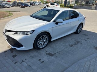 2018 Toyota Camry VIII (XV70), белый, 2500000 рублей, вид 2