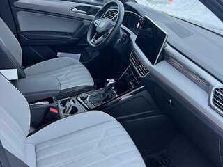2023 Volkswagen Tayron I Рестайлинг, чёрный, 4300000 рублей, вид 5