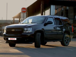 2012 Chevrolet Tahoe 6AT III, чёрный, 2050000 рублей, вид 3
