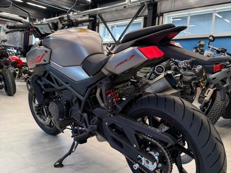 2026 QJMotor SRK 900, серый, 840000 рублей, вид 5