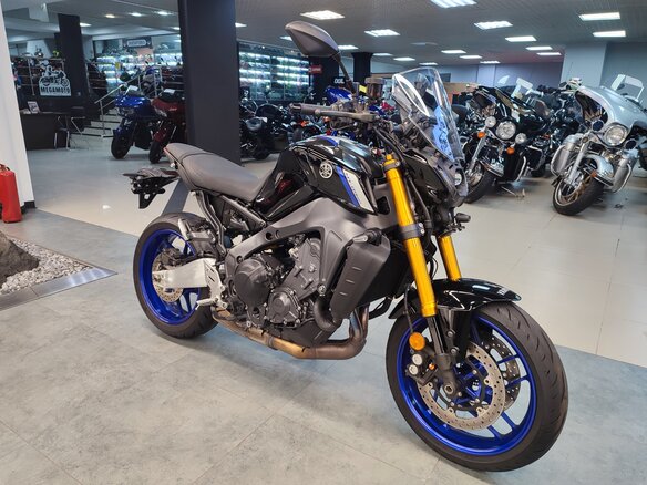 2021 Yamaha MT-09 (FZ-09), чёрный, 990000 рублей - вид 3