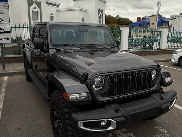 2025 Jeep Gladiator II (JT) Рестайлинг, серый, 6990000 рублей - вид 1