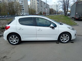 2011 Peugeot 207 I Рестайлинг, белый, 425000 рублей, вид 4