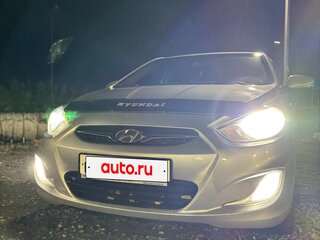 2011 Hyundai Solaris I, серебристый, 770000 рублей, вид 1