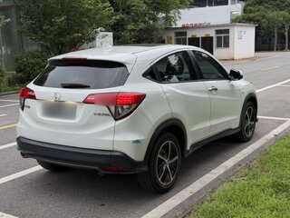 2022 Honda Vezel I Рестайлинг, белый, 1300600 рублей, вид 5