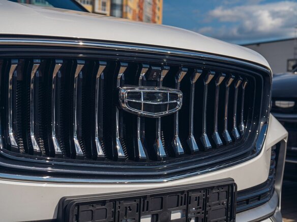 2026 Geely Monjaro I, белый, 4954990 рублей - вид 17