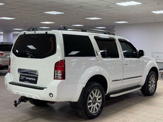 2012 Nissan Pathfinder III Рестайлинг, белый, 1149000 рублей, вид 4