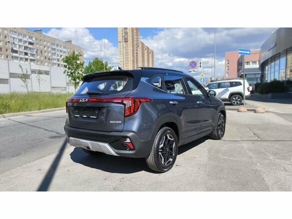 2026 Kia Seltos I Рестайлинг, серый, 3100000 рублей - вид 5