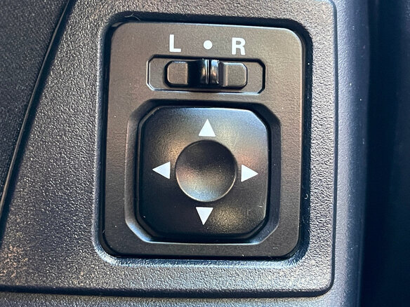 2011 Mitsubishi Lancer X Рестайлинг, серебристый, 629000 рублей - вид 24