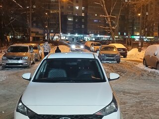 2021 Hyundai Solaris II Рестайлинг, белый, 1280000 рублей, вид 2