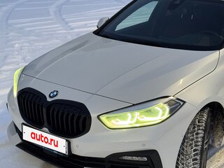 2021 BMW 1 серии 118i III (F40), белый, 1950000 рублей, вид 3