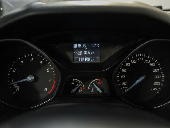 2013 Ford Focus III, белый - вид 11