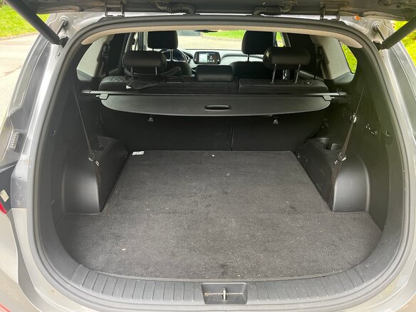 2019 Hyundai Santa Fe IV, серый, 4200000 рублей - вид 11