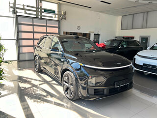 2025 Li Auto (Lixiang) L9 52.3 kWh I Рестайлинг, чёрный, 9990000 рублей, вид 3