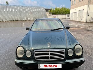 1997 Mercedes-Benz E-Класс 230 II (W210, S210), зелёный, 350000 рублей, вид 2
