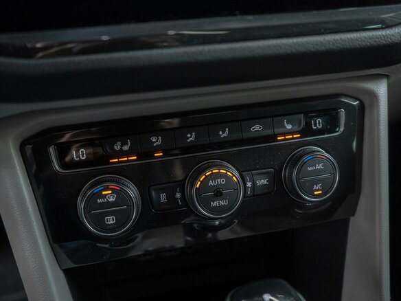 2018 Volkswagen Tiguan Allspace II, белый, 3369000 рублей - вид 23