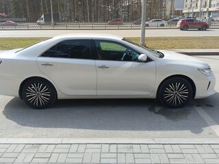2015 Toyota Camry US Market VII (XV50) Рестайлинг, белый, 2100000 рублей, вид 3