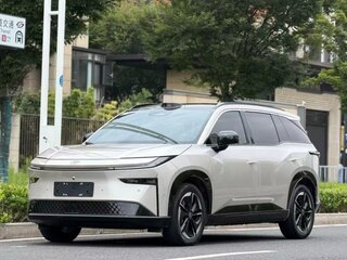 2025 Toyota bZ3X 58.3 kWh, серый, 2590000 рублей, вид 1