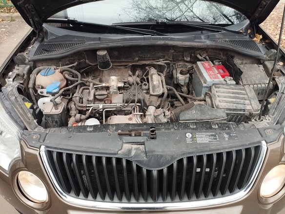 2011 Skoda Yeti I, коричневый, 820000 рублей - вид 8