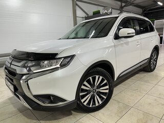 2021 Mitsubishi Outlander III Рестайлинг 3, белый, 2400000 рублей, вид 3