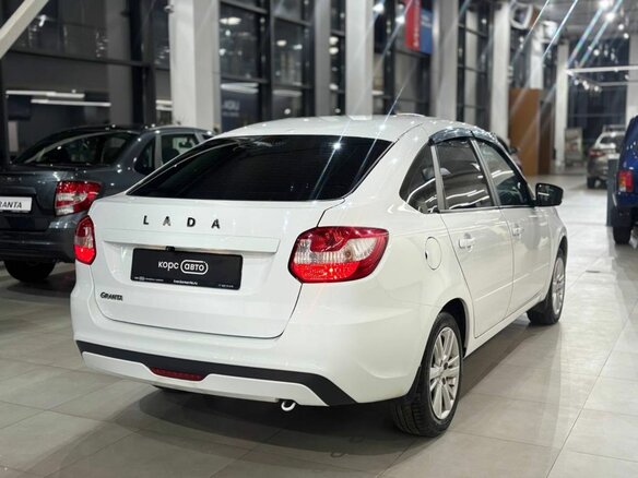 2023 Lada (ВАЗ) Granta I Рестайлинг, белый, 739000 рублей - вид 3