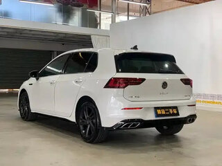 2023 Volkswagen Golf VIII, белый, 2200000 рублей, вид 4