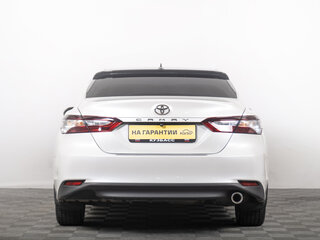 2020 Toyota Camry VIII (XV70), белый, 2479000 рублей, вид 4