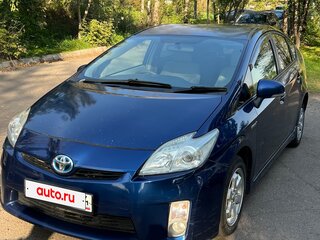 2010 Toyota Prius III (XW30), синий, 580000 рублей, вид 1
