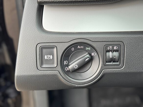2010 Volkswagen Passat B6, чёрный - вид 14