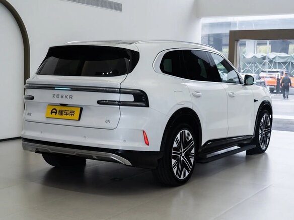 2026 Zeekr 8X 70 kWh, белый - вид 5