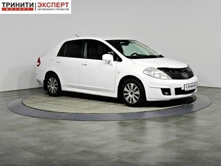 2011 Nissan Tiida I Рестайлинг, белый, 725000 рублей, вид 3